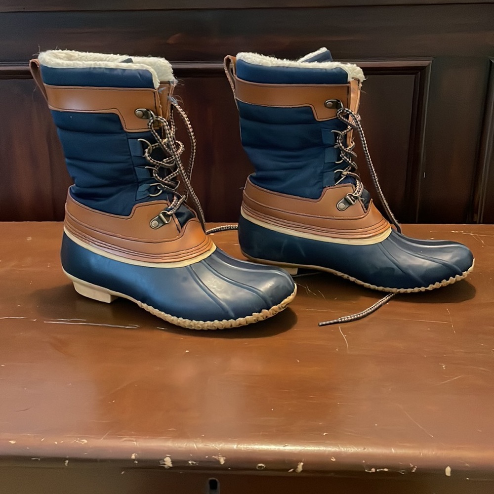 Lands End duck boot size 6 - Picture 6 of 8